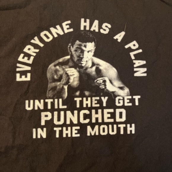 MIKE TYSON GRAPHIC T SHIRT - Picture 6 of 6